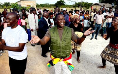 KAPIRI UPND MP BEGS ZAMBIANS FOR VOTES WHILE COMMISSIONING CLASSROOM BLOCK AT SHIPUNGU SCHOOL.